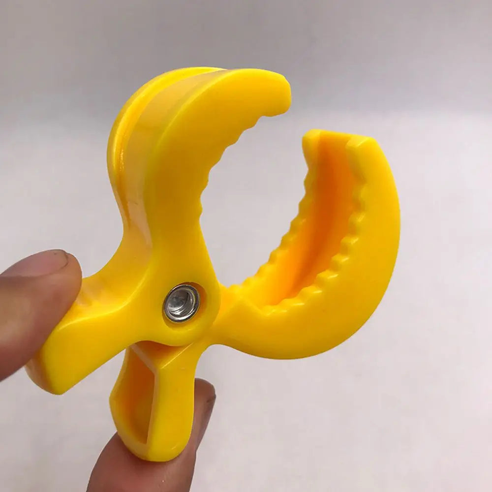 Baby stroller clamp